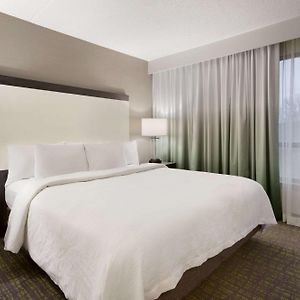 One-Bedroom King Suite Tub Mobility Hearing Access or Non-Smoking